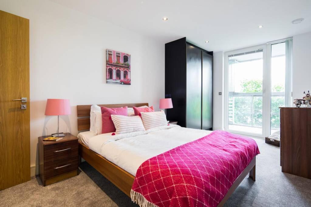 Greenwich Riverside 2 bed apartment Sleeps 6 Londen Buitenkant foto