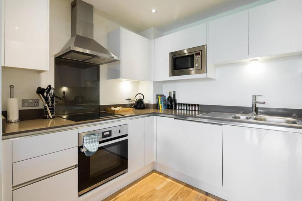 Greenwich Riverside 2 bed apartment Sleeps 6 Londen Buitenkant foto